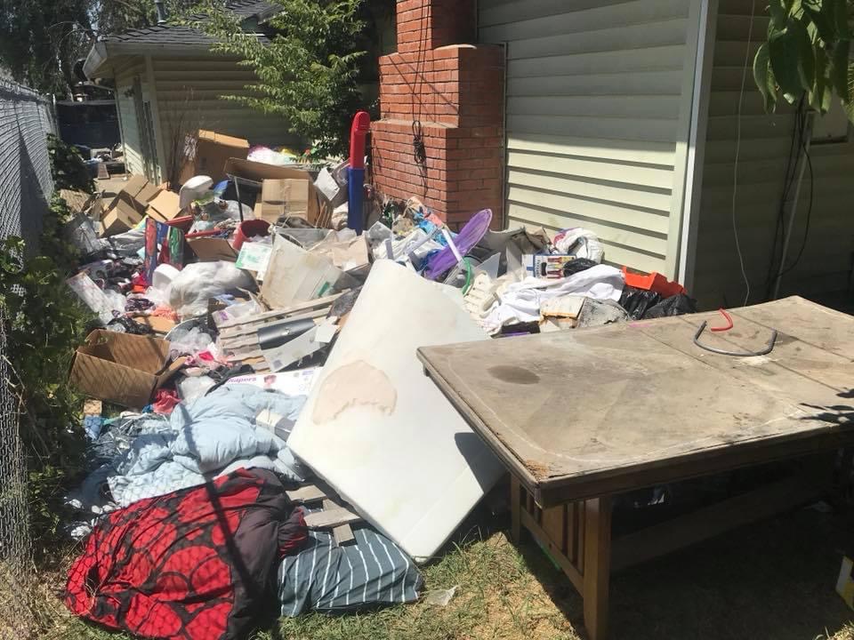 Side Yard Hoarding Cleanout before Long's Trash Hauling